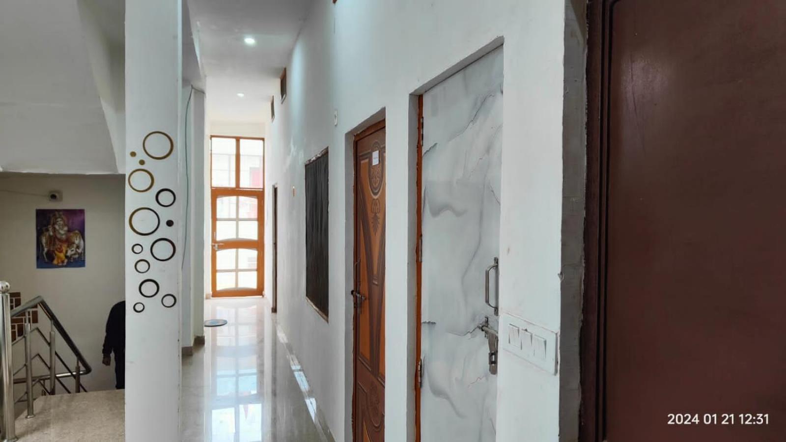 Gopal Sadan-2 Apartment วรินดาวัน ภายนอก รูปภาพ